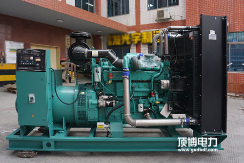 采購柴油發(fā)電機組選哪個品牌好？玉柴or濰柴，康明斯or上柴？