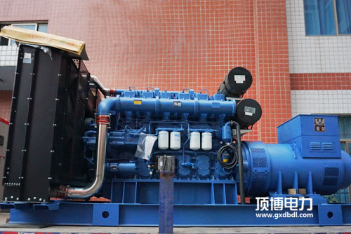 250千瓦柴油發(fā)電機組電壓不穩(wěn)定或過低原因是什么？