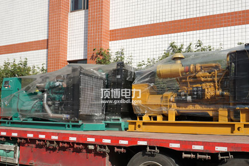 柴油發(fā)電機組蓄電池上白色粉末是什么？怎么產(chǎn)生的？