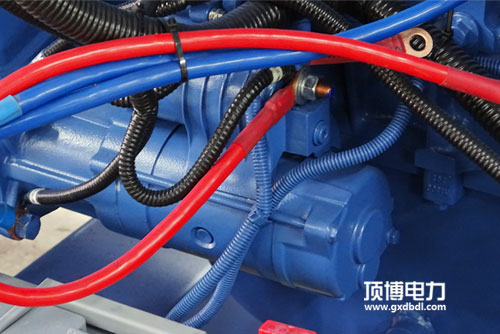 帕金斯發(fā)電機組機油里有水？高手的3種方法處理！