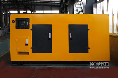 靜音性能好，是學(xué)校選擇頂博低噪音柴油發(fā)電機(jī)組原因